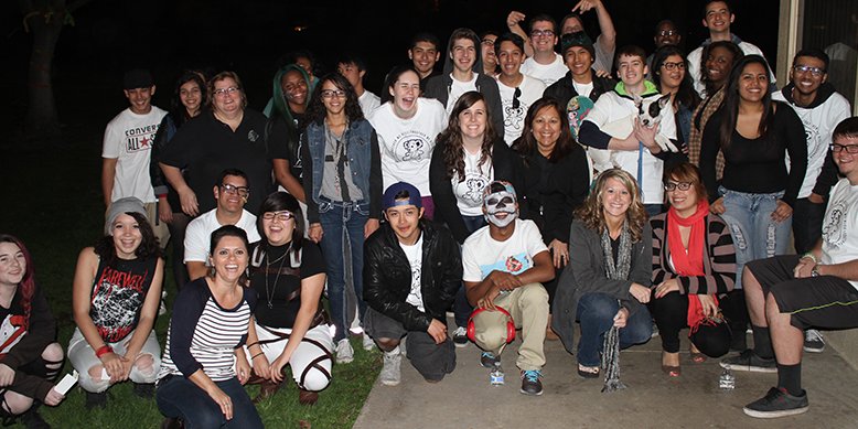 high school student volunteers